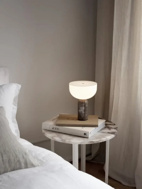 Flos Tragbare Lampen-New Works Kizu Tischleuchte, Gris du Marais Marmor