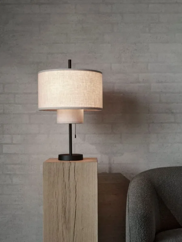 Louis Poulsen Tischlampen-New Works Margin Tischleuchte, Beige