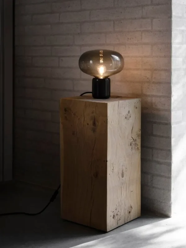 New Works Tischlampen-Tischleuchte Karl-Johan, schwarzer Marmor