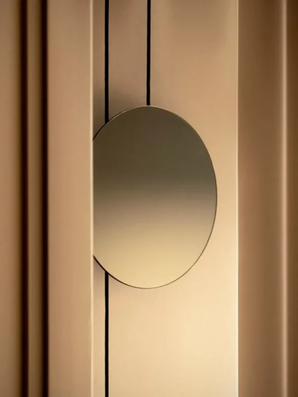 New Works Badezimmerspiegel | Spiegel^Wandspiegel Rise & Shine, schwarzer Stahl