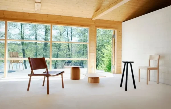 HAY Tische-Nikari April Tisch, mittelgroß, Eiche