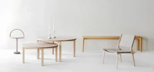 Fritz Hansen Sitzgelegenheiten-Nikari December Stuhl, Esche/Leinen-Stramin