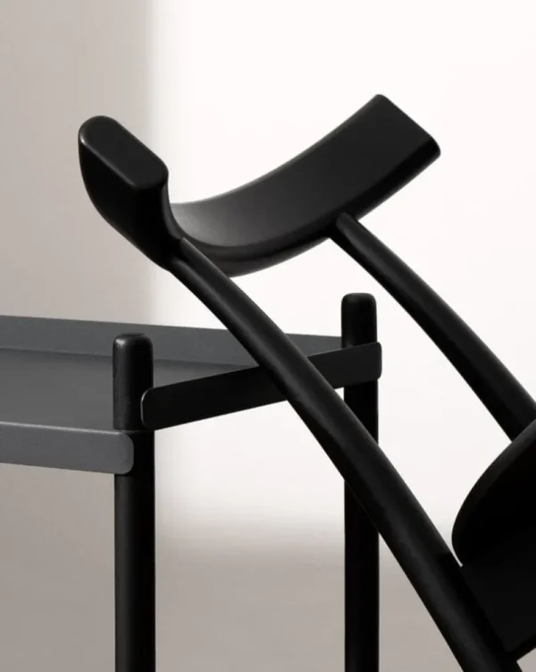 Muuto Sitzgelegenheiten-Nine Skinny Stuhl, schwarz gebeizte Esche