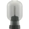 GUBI Tischlampen-Normann Copenhagen Amp Tischleuchte, rauchgrau/schwarz