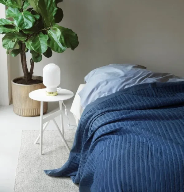Normann Copenhagen Tischlampen-Amp Tischleuchte, Weiß - Messing
