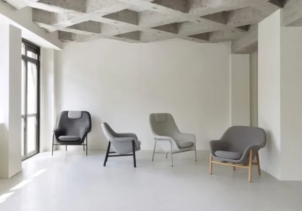 Normann Copenhagen Sitzgelegenheiten-Drape Loungesessel, Kopfst., Leder schw.- Hallingdal 166- Schw.