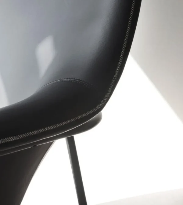 Normann Copenhagen Sitzgelegenheiten-Drape Loungesessel, Kopfst., Leder schw.- Hallingdal 166- Schw.