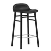 Normann Copenhagen Sitzgelegenheiten-Form Barhocker, 65 cm, Eiche schwarz - schwarzes Ultra-Leder