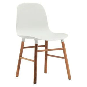 Carl Hansen & Su00f8n Sitzgelegenheiten-Normann Copenhagen Form Stuhl, Weiß – Nussbaum