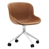 Normann Copenhagen Sitzgelegenheiten-Hyg Stuhl mit 4 Rollen, drehb., Aluminium – Brandy Leder Ultra