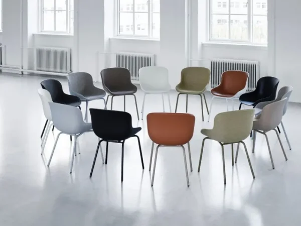 Normann Copenhagen Sitzgelegenheiten-Hyg Stuhl, schwarzer Stahl - schwarzes Leder Ultra