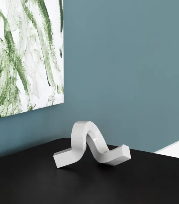 Skultuna Kerzen Und Kerzenhalter-Normann Copenhagen Kerzenhalter Crooked One, warmes grau