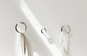 Normann Copenhagen Garderoben Und Kleiderbügel^Loop Haken, groß, gebürstetes Zink