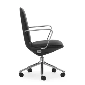 Normann Copenhagen Bürostühle | Sitzgelegenheiten^Off Stuhl mit 5 Rollen, Armlehnen, Alu. - schwarzes Leder Ultra
