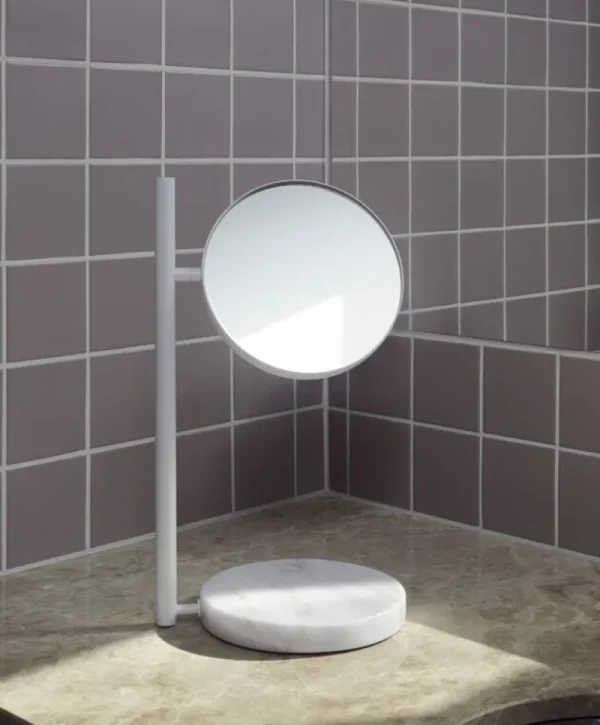 Muuto Spiegel-Normann Copenhagen Pose Tischspiegel, Weiß
