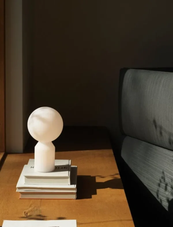 Normann Copenhagen Außenbeleuchtung | Außenleuchten^Yo Tischleuchte, tragbar, klein, weiß