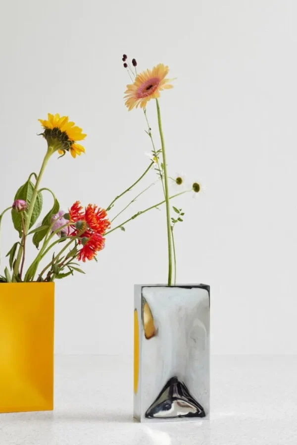 Fundamental Berlin Vasen-Northern Into Vase, Spiegel