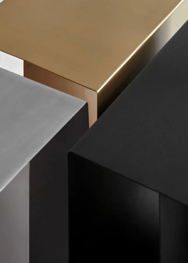Massproductions Tische-Northern Mass Beistelltisch, Schwarz
