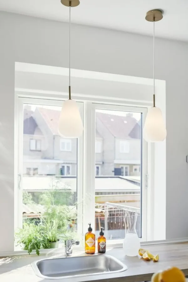 ferm LIVING Deckenleuchten-Nuura Pendelleuchte Anoli 1, klein, Opalglas