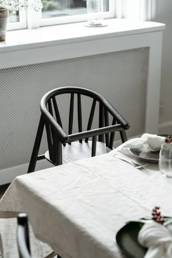 Kinder Oaklings Möbel Für Das Kinderzimmer^Saga Hochstuhl, schwarz gebeizte Eiche