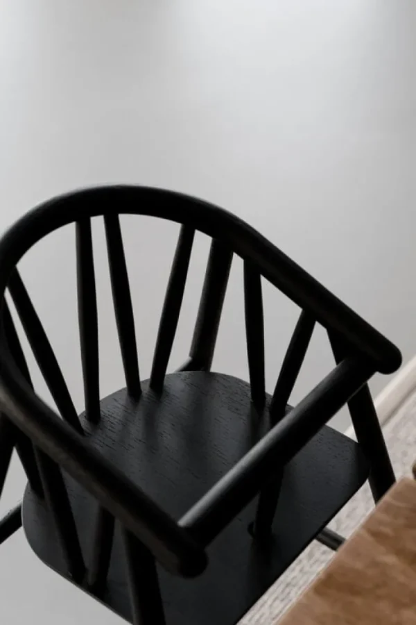 Kinder Oaklings Möbel Für Das Kinderzimmer^Saga Hochstuhl, schwarz gebeizte Eiche