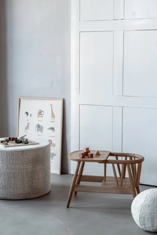 Kinder Oaklings Möbel Für Das Kinderzimmer^Smilla Kleinkinderstuhl mit Tablett, Eiche