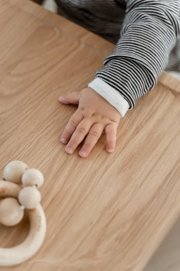 Kinder Oaklings Möbel Für Das Kinderzimmer^Smilla Kleinkinderstuhl mit Tablett, Eiche