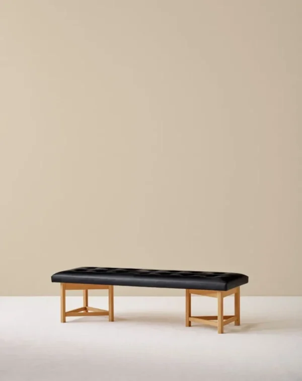 &Tradition Sitzgelegenheiten-Ornäs Kolmiojalka Bank, 180 cm, Eiche - schwarzes Leder