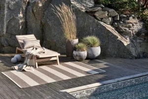 Pappelina Outdoor-textilien^Bob Teppich 140 x 180 cm, Schlamm - Vanille