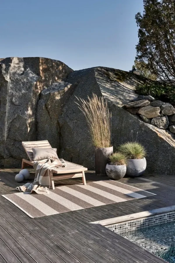 Pappelina Outdoor-textilien^Bob Teppich 140 x 180 cm, Schlamm - Vanille
