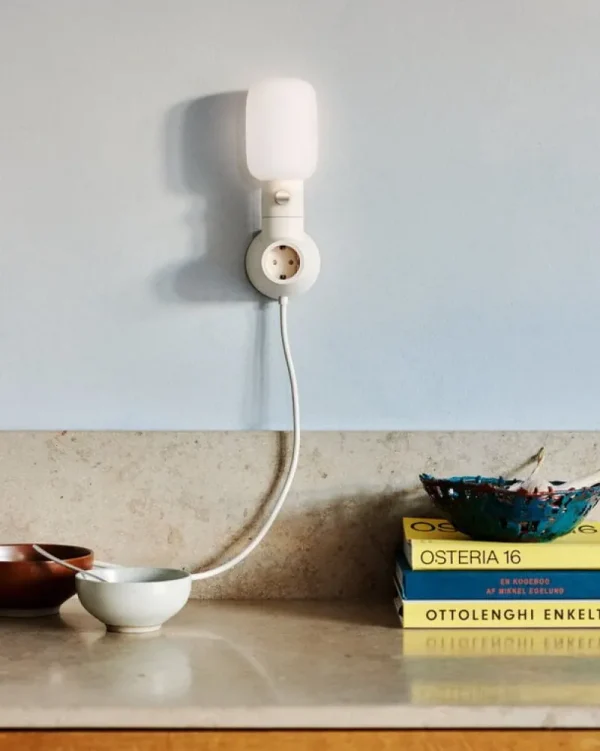 HAY Tischlampen-Pedestal Plug-in Leuchte, Pearl