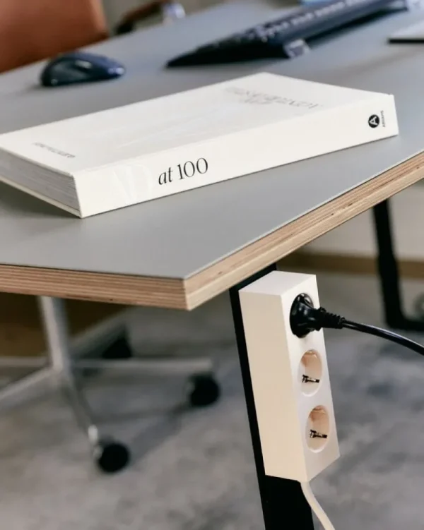 Pedestal Elektroartikel^Power Bar Steckerleiste, 2 m, Pearl