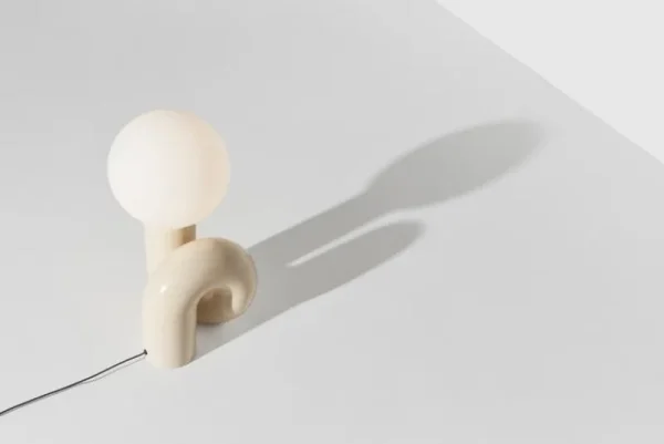 GUBI Tischlampen-Petite Friture Neotenic Tischleuchte, 51 cm, Vanille