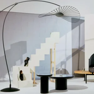 Santa & Cole Stehleuchten-Petite Friture Vertigo Nova Stehleuchte, Schwarz - weißes Glas
