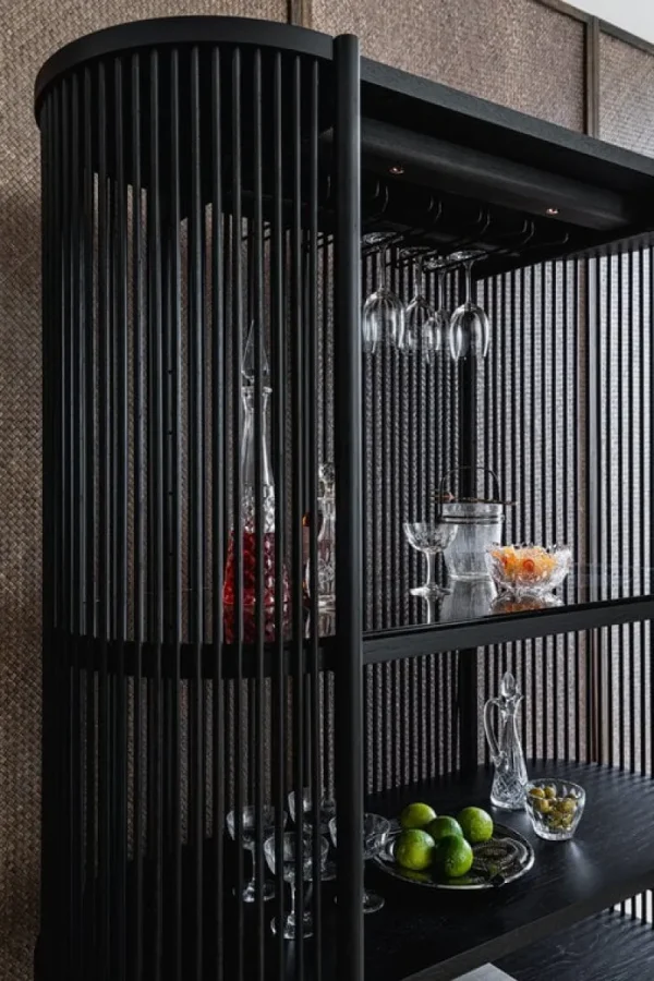 Audo Copenhagen Aufbewahrungsmöbel-Poiat Bastone Barschrank, Schwarz