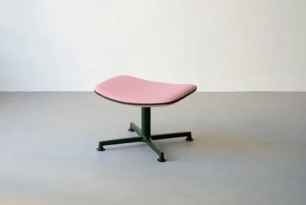 Fritz Hansen Sitzgelegenheiten-Raawii Arba Hocker, dunkelgrün - Vidar pink