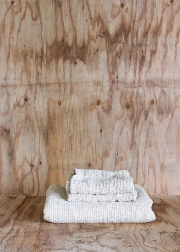 Roots Living Badezimmertextilien^Waffle Badehandtuch, 85 x 160 cm, Natur