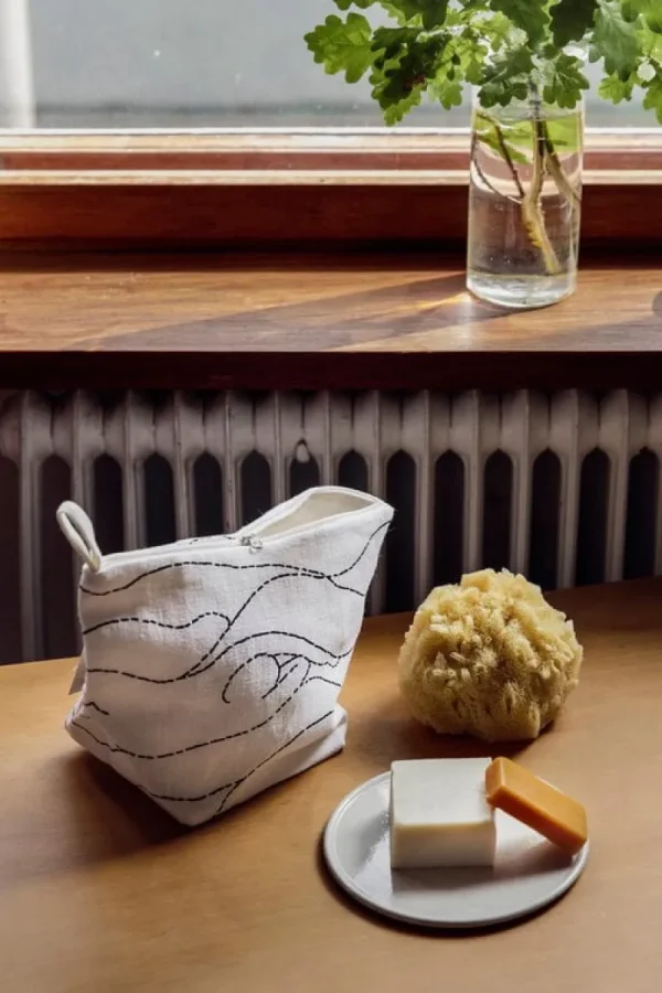 Saana ja Olli Taschen | Kultur- Und Kosmetikbeutel^Rakkauden Meri Kosmetiktasche, Weiß - Schwarz