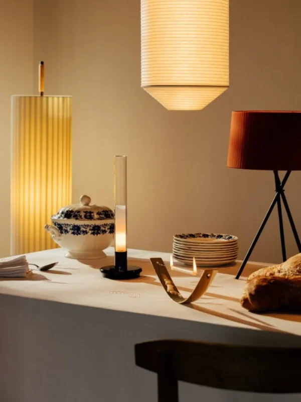 New Works Tragbare Lampen-Santa & Cole Sylvestrina Tischleuchte, tragbar, Transparent - Schwarz