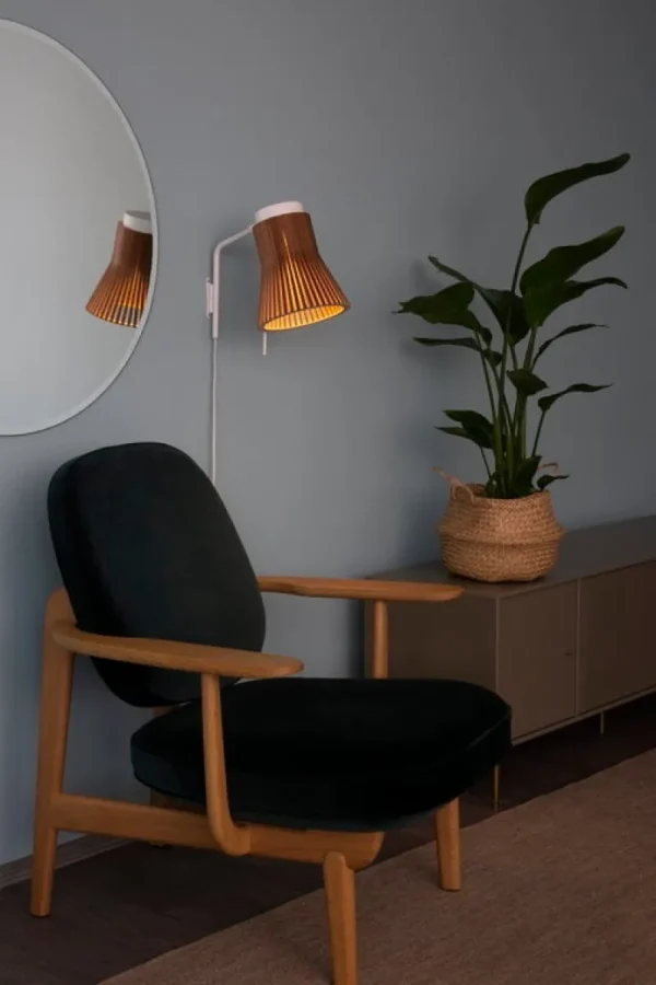 Nemo Lighting Wandleuchten-Secto Design Wandleuchte Petite 4630, Walnuss
