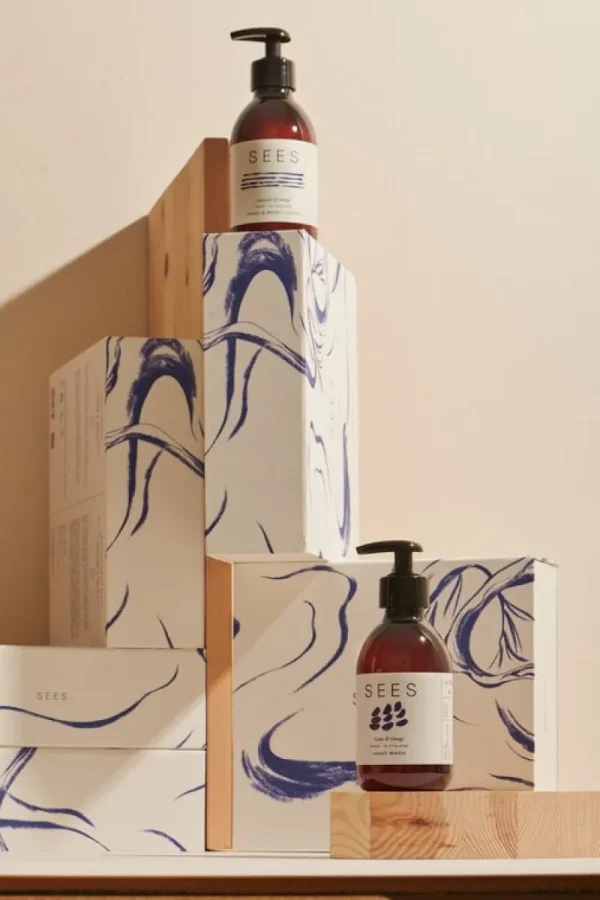 SEES Company Hygiene- Und Kosmetikprodukte^Set aus Handseife und Hand-/Körperlotion, Zeder - Lavendel - Ora