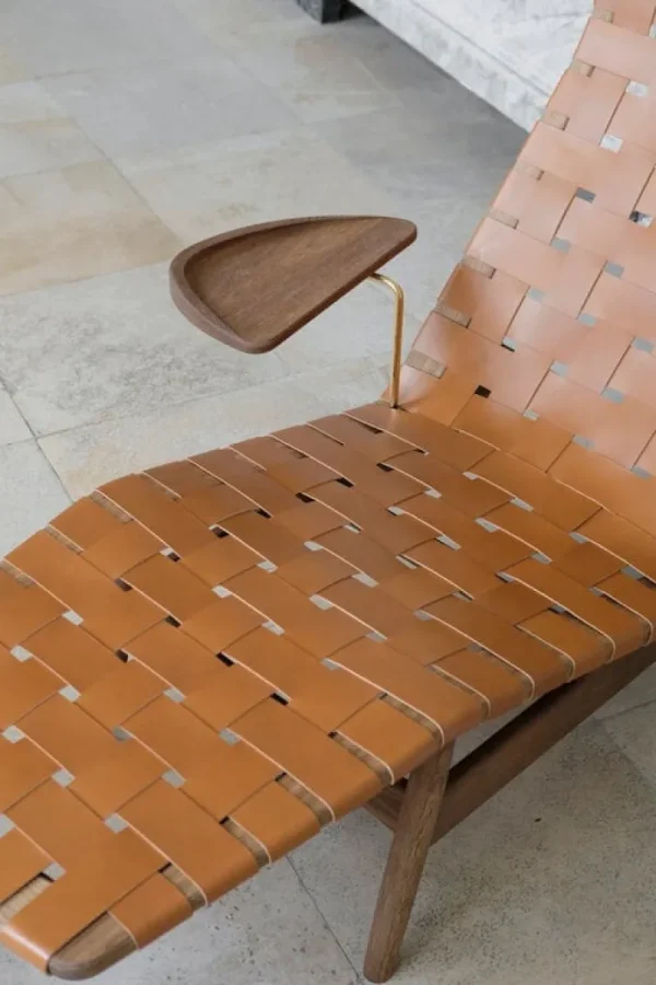 Frama Sitzgelegenheiten-Sibast AV Egoist Beistelltisch für Chaiselongue, Eiche geräuchert