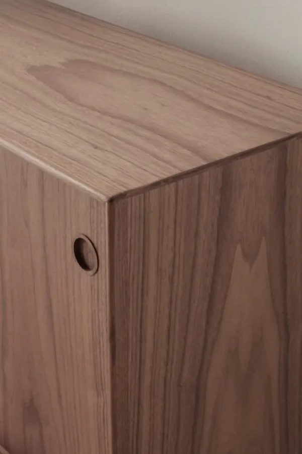 Sibast Aufbewahrungsmöbel-No 11 Sideboard, Walnussholz geölt, Schwarz – Blau
