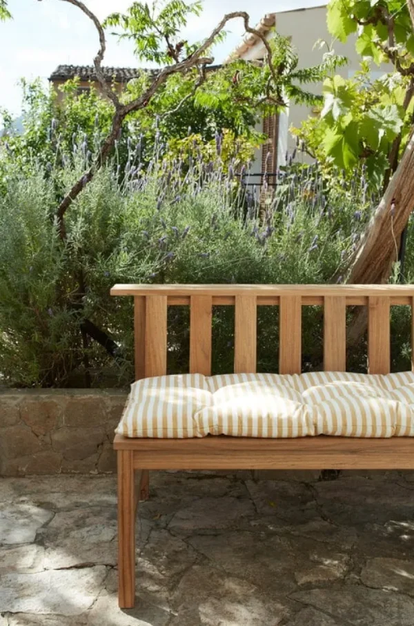 Skagerak Outdoor-textilien^Barriere outdoor cushion, 125 x 43 cm, golden yellow stripe