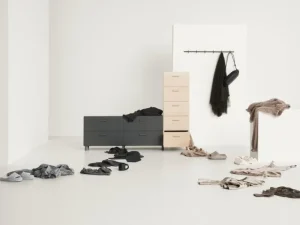 String Furniture Aufbewahrungsmöbel | Aufbewahrungsmöbel^Relief Kommode mit Beinen, niedrig, Grau