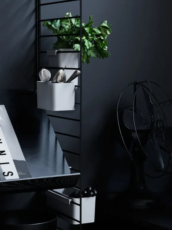 Muuto Regale-String Furniture String Bodenplatte, 200 x 30 cm, 2er-Pack, schwarz