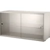 String Furniture Regale-String Vitrine mit Schiebetüren aus Glas, 78 x 30 cm, beige