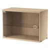 String Furniture Regale-String Vitrinenschrank mit Glasflügeltür, 58 x 30 cm, Esche
