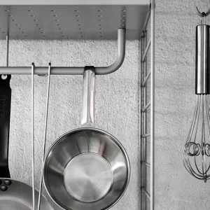 Audo Copenhagen Regale-String Furniture String-Metallstange, 71 cm, weiß