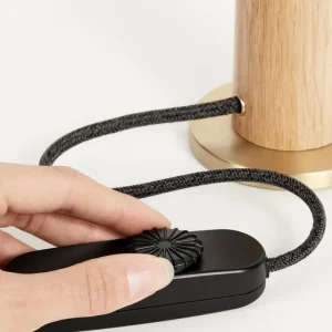HAY Tischlampen-Tala Knuckle Tischleuchte mit Voronoi I Glühlampe, Eiche